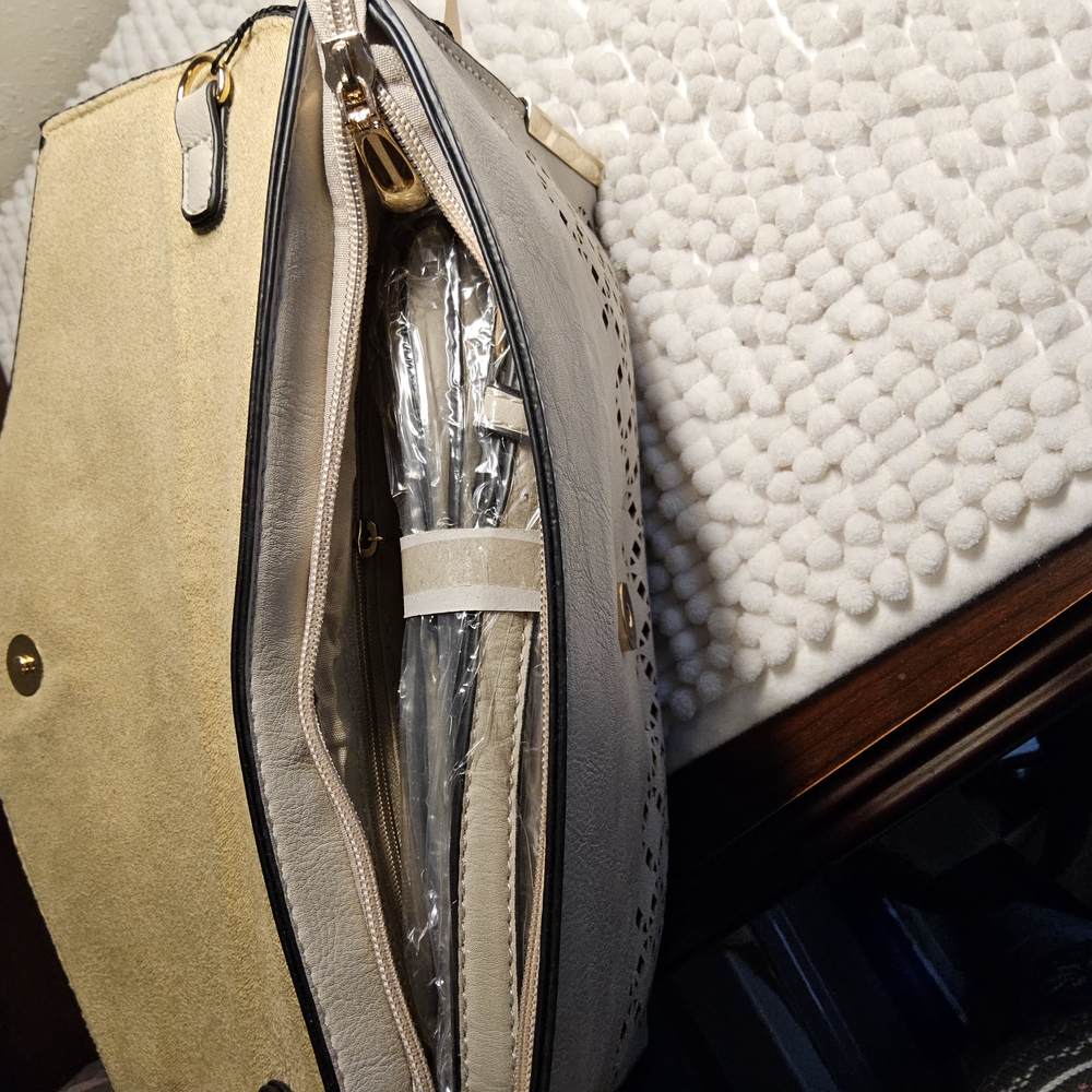 New Ampere Creations Beige  The Ana Laser Cute Messenger - Picture 7 of 12